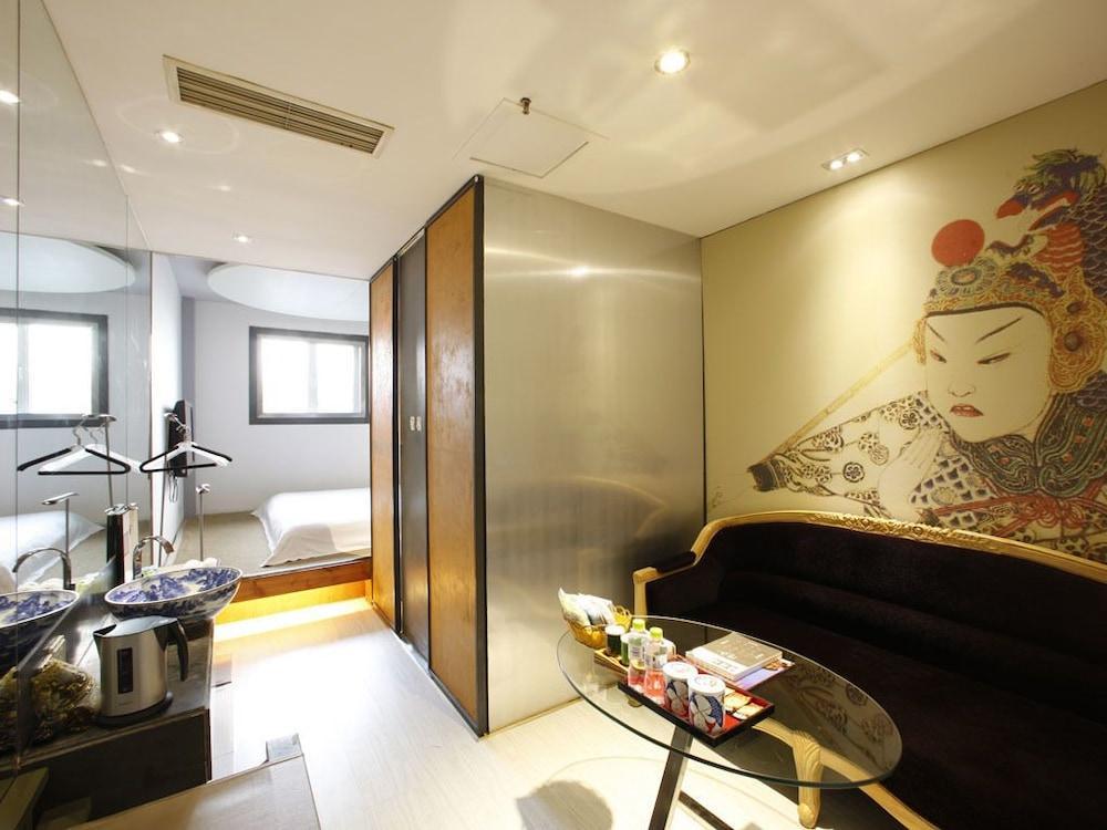 ไชน่า คอมมิวนิตี้ อาร์ต แฮบิแทต โฮเต็ล Hotel ชิงเต่า ภายนอก รูปภาพ