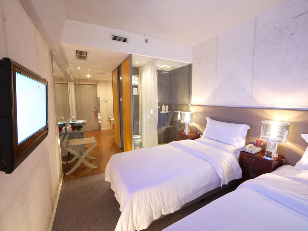 ไชน่า คอมมิวนิตี้ อาร์ต แฮบิแทต โฮเต็ล Hotel ชิงเต่า ภายนอก รูปภาพ